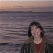 Doy clases de apoyo a alumnos de primaria y de la ESO. Bachillerato y universidad/ciclo, depende de la asignatura