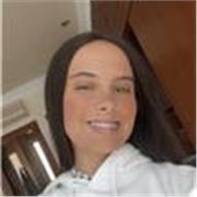 Profesora de Primaria con enfoque creativo y personalizado que hace las clases dinámicas y motivadoras.