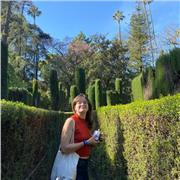 Offro la mia esperienza di doposcuolista e il mio diploma di liceo linguistico per insegnare l'inglese ai vostri bambini!