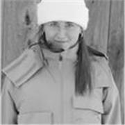 Je propose des cours de design graphique en ligne, adaptés aux élèves du primaire, du collège et du lycée.