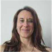 Très motivée pour faire progresser les élèves en orthographe, grammaire, conjugaison, lecture, expression écrite et orale!