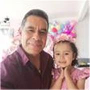Tutor de español que enseña a niños de todas las edades!