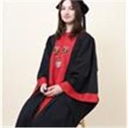 Diplômée en Média et Communication en Corée du Sud. Trilingue français, anglais, coréen. 