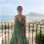 Estudiante de segundo de batxillerato imparte clases a niños de cualquier edad