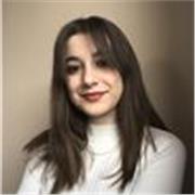 Offro ripetizioni online per ragazzi delle medie e delle superiori, ma anche corsi per universitari e appassionati della lingua.