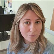 Prof.ssa alle superiori, aiuto compiti per tutte le età