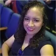 Profesora con amplia experiencia en el dictado de clases de lenguaje y literatura para niños, adolescentes y jóvenes