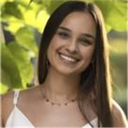 Me llamo Lucía y soy estudiante de 4º curso del doble grado Infanfil y Primaria. Ofrezco clases de apoyo hasta 12 años de cualquier asignatura