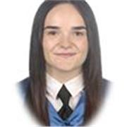 Graduada en Matemáticas y profesora de matemáticas y física a alumnos de secundaria y bachillerato