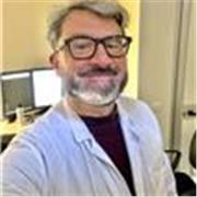 insegnante con esperienza di formazione all'estero. insegna italiano a ragazzi ed adulti. materiale di lettratura ed antologia.