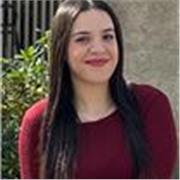 Estudiante de intercambio con experiencia en programa voluntario de enseñanza de inglés para adolescentes y adultos. Ofrezco clases dinámicas en Bilbao.