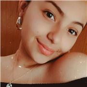 Soy una chica empática con mucha energía para enseñar cada día con mucha paciencia y amor. Me encanta aprender todo tipo de conocimiento, ya sea en ciencias o letras. Me gustaría enseñar a niños de primaria ya que, simpatizo mucho con los niños por su gra
