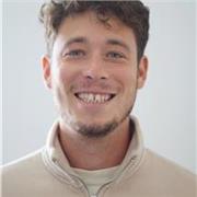 Profesor francés imparte clases por Granada