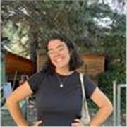 Graduada en CC. Biológicas, con 2 años de experiencia en un instituto y 6 años de experiencia en clases particulares