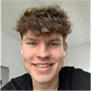 Nachhilfelehrer in den Fächern Deutsch Englisch Mathe und Geschichte auf Abiturniveau (Unter- und Mittelstufe)