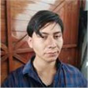 Profesor de matemáticas imparte clases de nivel secundario y preuniversitario