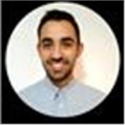 Licenciado en administración y dirección de empresas, preparado para dar clases a cualquier edad