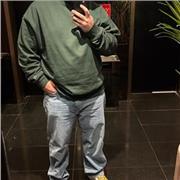 Persona nascuda i crescuda a Girona, nivell de català natiu i amb moltes ganes d'ensenyar el Català!