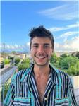 Laureato in scienze e tecniche psicologiche e psicologia clinica e della riabilitazione con il massimo dei voti