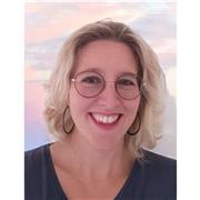J'aide enfants et adultes à s'organiser, à mieux s'exprimer, prendre la parole, prendre confiance en eux,atteindre leurs objectifs