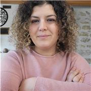 Passionnée par l'apprentissage et le partage, je vous accompagne dans votre instruction du français.