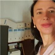 Licenciada en Derecho - Universidad de Valencia - España