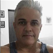 Sou objetivo e procuro sempre alinhar meus conhecimentos com aquilo que o cliente deseja e espera ao longo de nossa relação