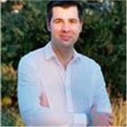 Trabajador, responsable, dinámico, comunicador, capacidad de adaptación y resolutivo. Quiero dar clases a alumnos de Secundaria y Bachillerato