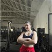 Entrenadora pesonal especializada en fuerza y acondicionamiento físico