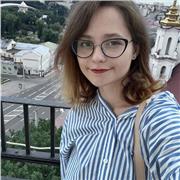 Bachelor in Linguistics willing to share knowledge via captivating topics during both private classes and lectures for adults.