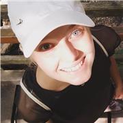 Ich biete Englisch-Nachhilfe für jede Altersgruppe an.