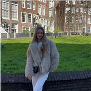 Estudiante de arquitectura en Madrid. Disponible para dar clases de apoyo a alumnos de primaria y secundaria