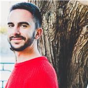 Profesor de francés con más de 10 años de experiencia ofrece clases para todas las edades y niveles en Sevilla.