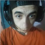 Profesor de contabilidad le da clases a niños y a adolescentes