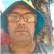 Dou aulas de filosofia para leigos que queiram aprender mais dessa ciência que é mãe de todas as ciências e alunos do ensino médio