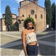 Matematica è il tuo problema a scuola? Ti aiuto io, sono una ragazza laureata in Biologia con esperienza in lezioni private.