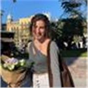 Estudiante de enfermería imparte clases particulares de repaso y apoyo para cualquier asignatura de primaria: C1 de inglés, B2 de francés y experiencia tanto de profesora particular como de aupair con niños