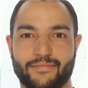 Ancien professeur des écoles, devenu formateur pour adultes de français, langue étrangère