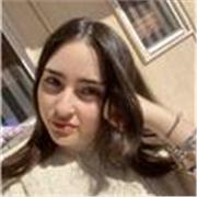 Diplomata al Liceo classico e laureanda in Lettere moderne impartisce lezioni di latino