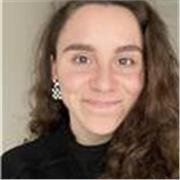 Graduada en Periodismo y Humanidades. Colaboradora de arte en la revista GOIBERRI. Profesora de Historia para todas las edades