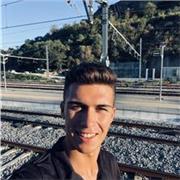 Doy clases de cualquier asignatura de primaria. A parte de llevar varios años de monitor en campamentos deportivo y campus, me encanta pasar tiempo con los niñ@s