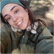 estudiante preuniversitaria con experiencia en cuidado infantil , especialmente enfocada en alumnos de primaria