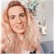 Profesora de infantil con el máster de psicopedagogía.