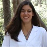 Profesora de ciencias imparte clases para niñ@s de todas las edades