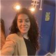 Profesora de educación infantil, primaria e inglés. Dinámica y alegre. Ayudó a mis alumnos a dar su máximo 