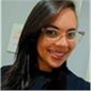 Sou pedagoga e psicopedagoga, com experiência em alfabetização e no atendimento de crianças que apresentam dificuldades para aprender a ler e escrever