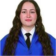 Estudiante recién graduada en Matemáticas con experiencia explicando a todas las edades. 