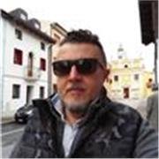 Sono laureato in biologia. Impartisco lezioni private di matematica per studenti di medie e superiori. 