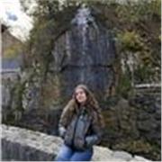 Técnica en educación infantil, me considero una persona muy empatica y con ganas de ayudar y enseñar a los niños y niñas