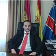 puedo impartir clases de cualquier especialidad de derecho